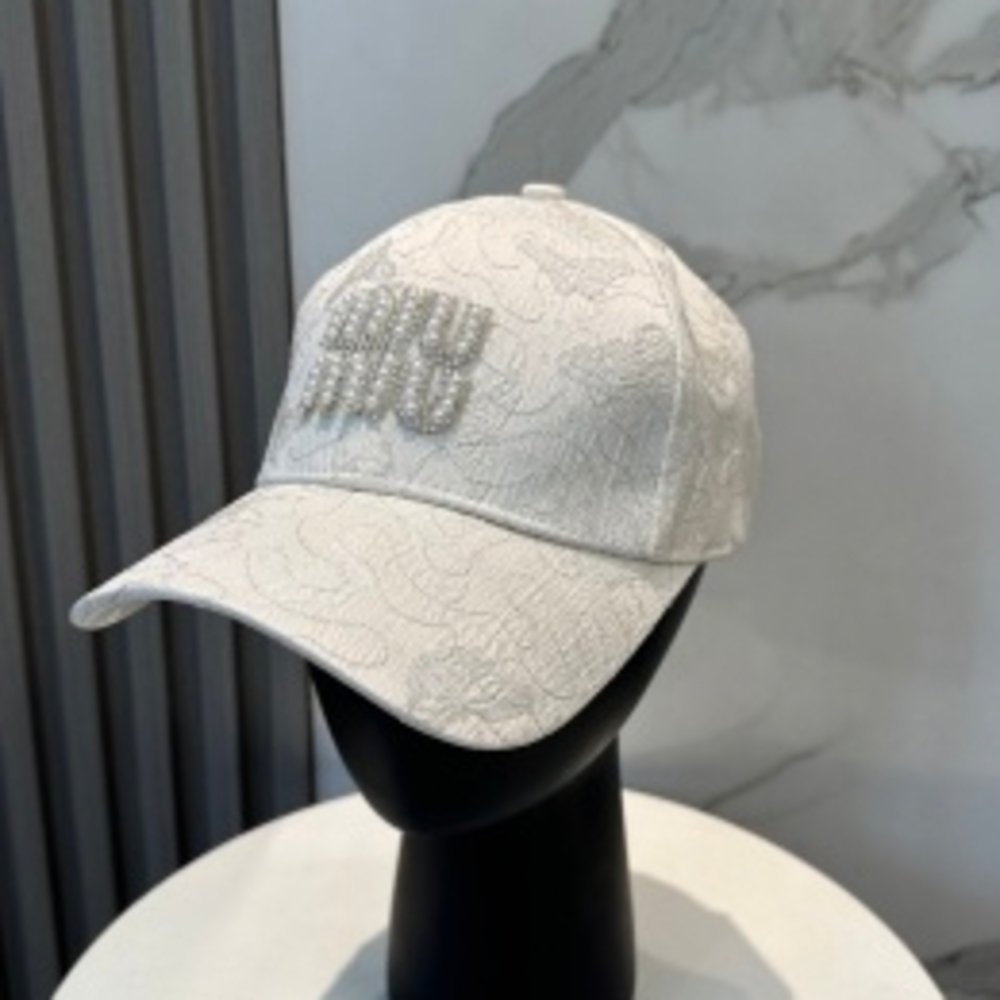 💎Miu Miu💎Ivory Lace Crystal Logo Baseball Cap